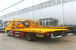 梧州附近拖车救援搭电